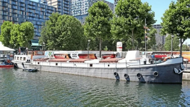 From Cargo to Cozy How a Giant Shipping Vessel Became a Stunning 3-Bedroom Home