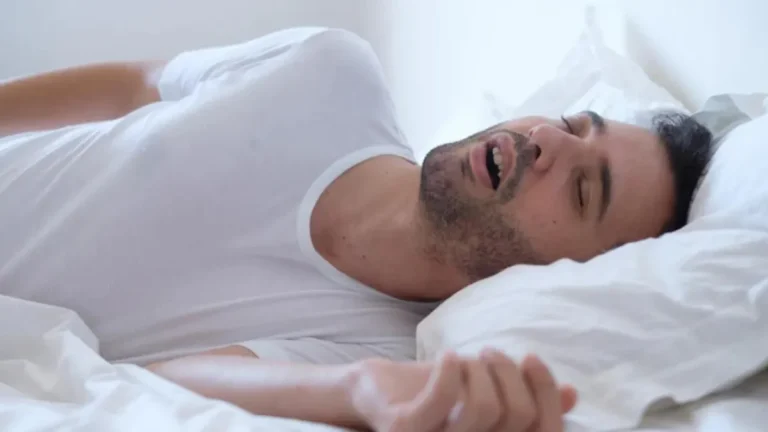 Top 15 Best Pillows in Canada (2025) Expert Reviews for Every Sleep Style
