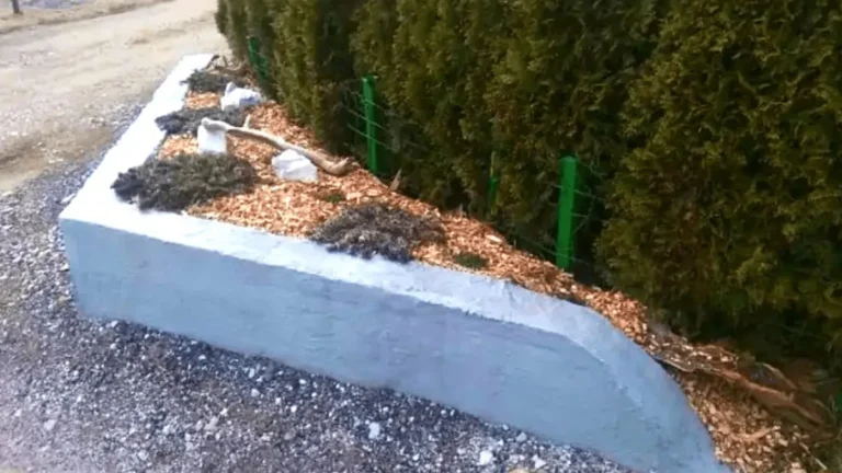Fed Up With Fence Damage  He Builds One That Fights Back   And It’s Brilliant