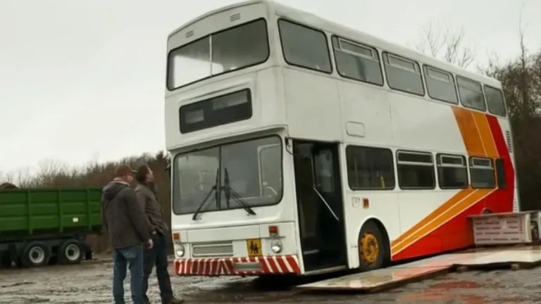 From Bus Stop to Dream Home  Single Dad Transforms Double Decker Into Whimsical Mobile House for Daughter