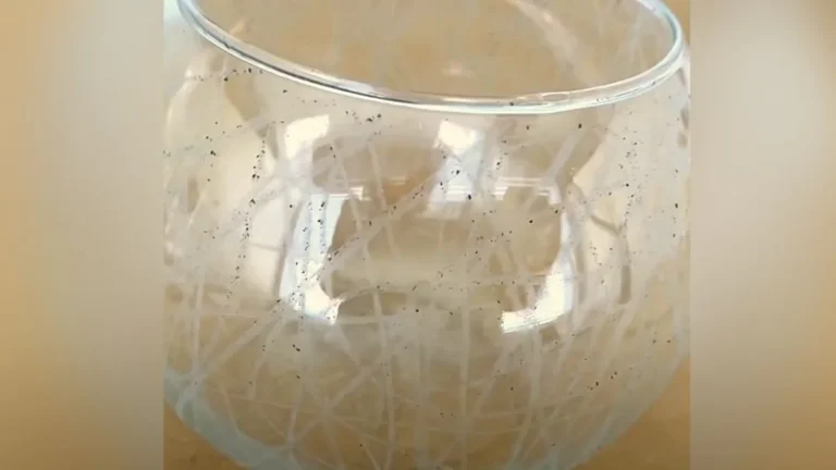 How to Turn a Glass Bowl and Crayons Into Magical Outdoor Lanterns