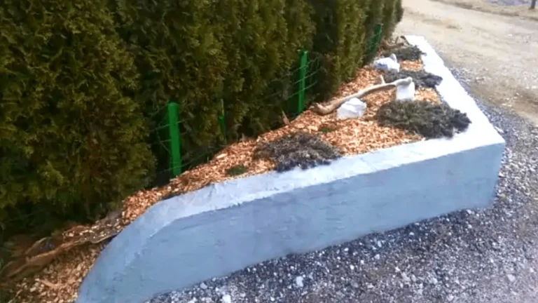 Fed Up with His Fence Getting Trashed, This Man Built One That Fought Back Literally