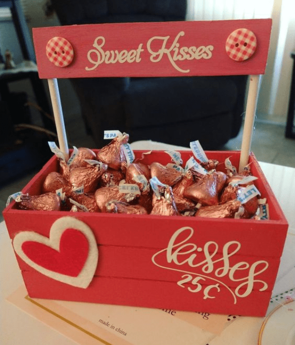 30+ Adorable DIY Kissing Booth Valentine Crafts from Dollar Tree