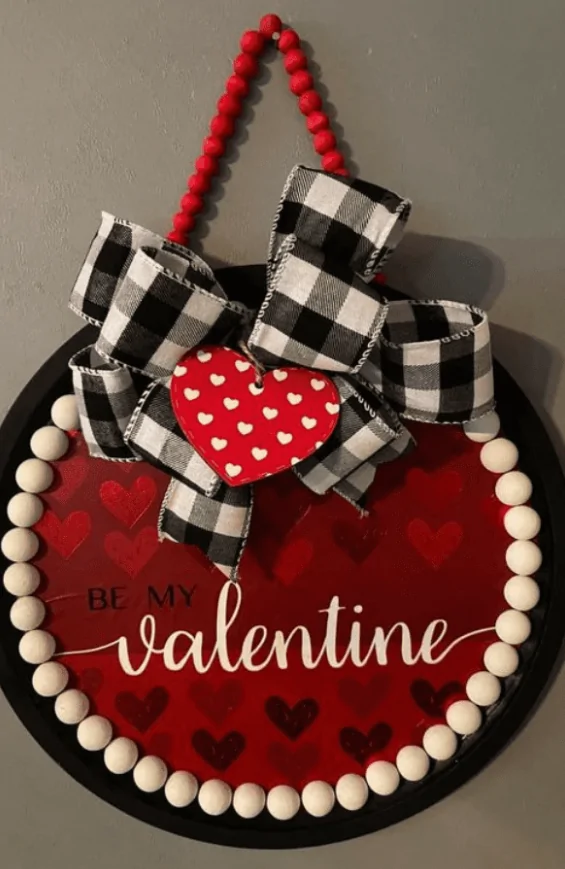 18 Cheap but Cute Dollar Store Valentine’s Day Decor You’ll Love